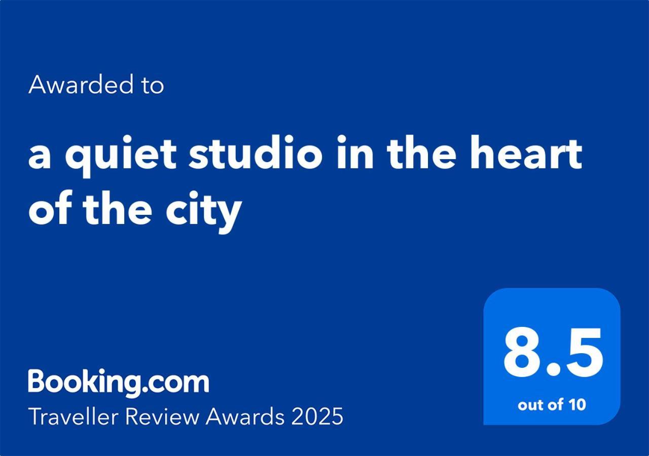 A Quiet Studio In The Heart Of The City Budapešť Exteriér fotografie