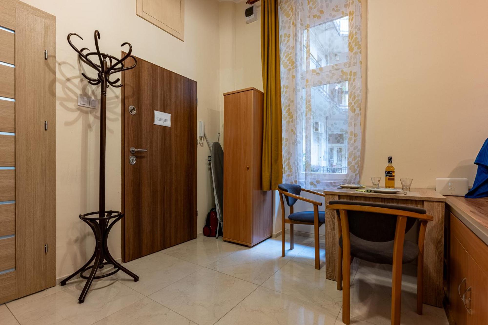A Quiet Studio In The Heart Of The City Budapešť Exteriér fotografie