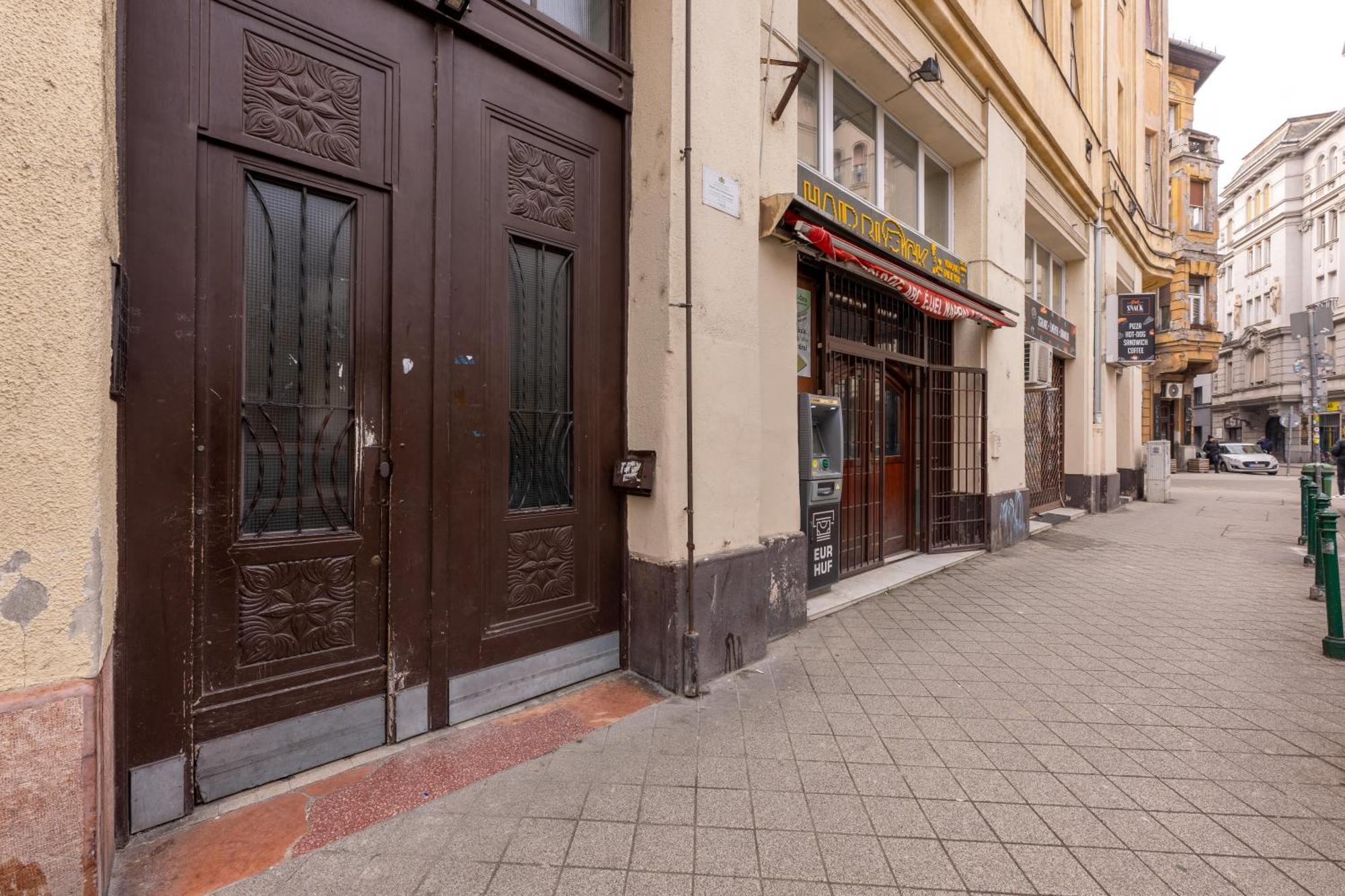 A Quiet Studio In The Heart Of The City Budapešť Exteriér fotografie